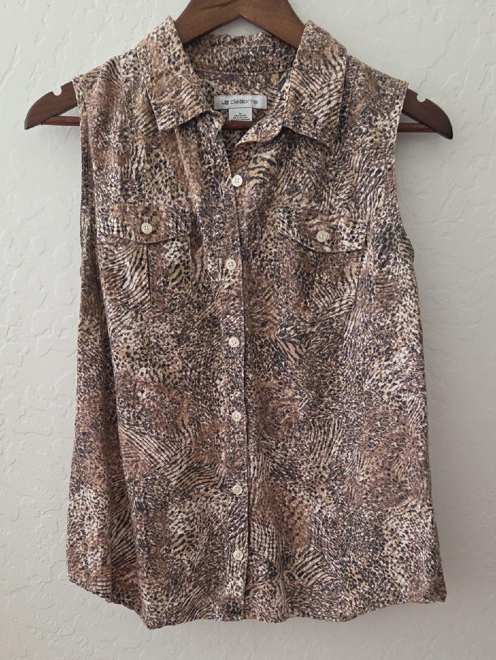 VTG Liz Claiborne Brown and Tan Animal Print Linen Button-Up Shirt